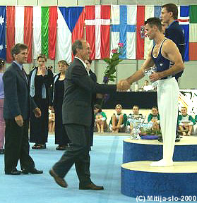vic_va_gym00.jpg (45816 Byte)